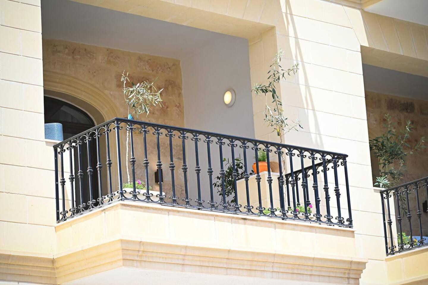 Fl 2 Ta'Lonza Luxury With Hot Tub By Homely Mellieħa Buitenkant foto