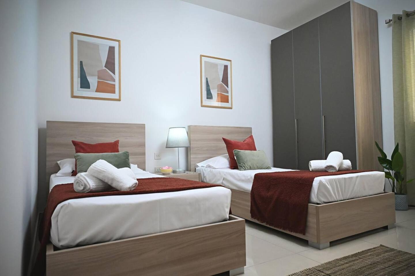 Fl 2 Ta'Lonza Luxury With Hot Tub By Homely Mellieħa Buitenkant foto
