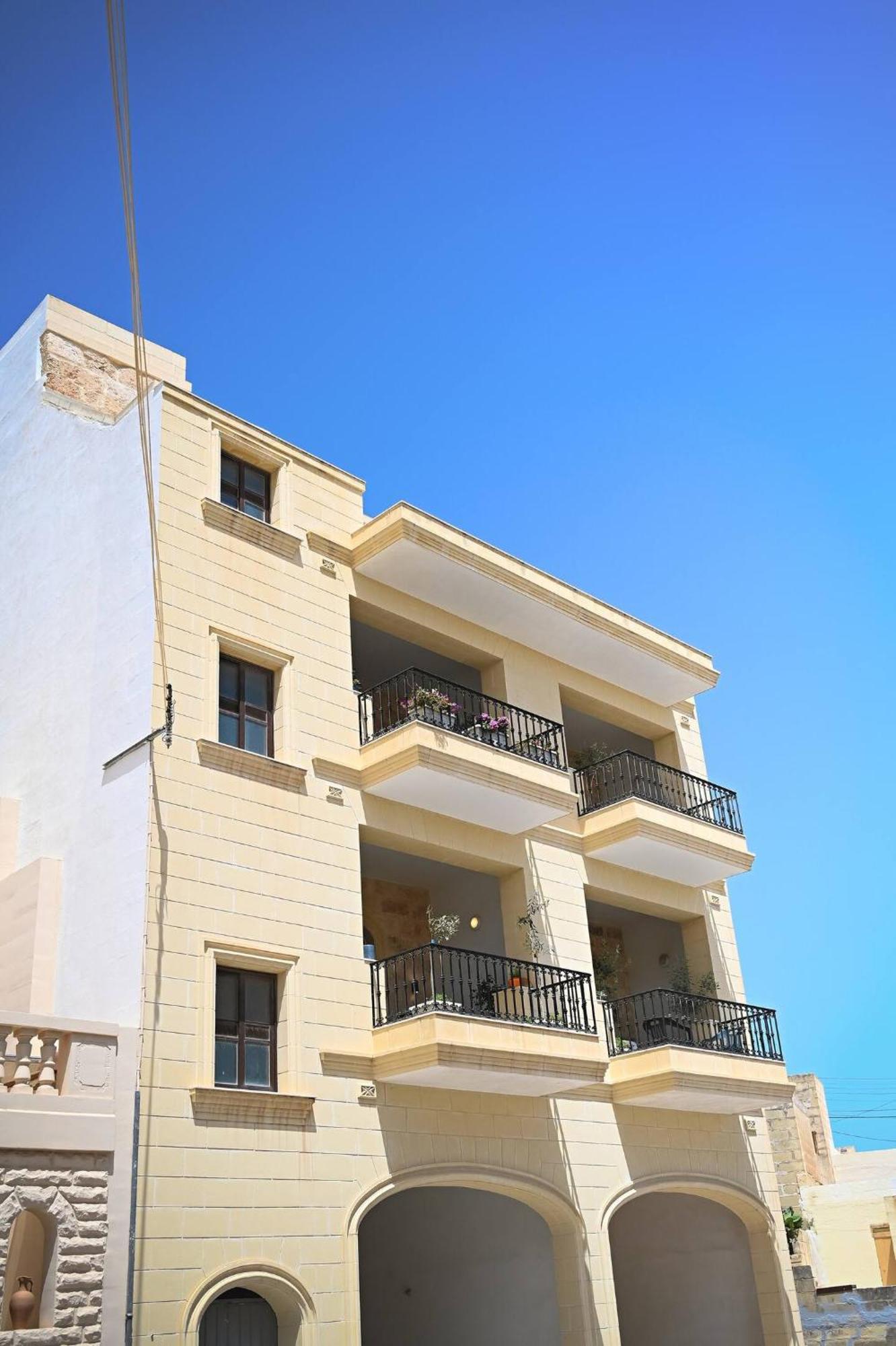 Fl 2 Ta'Lonza Luxury With Hot Tub By Homely Mellieħa Buitenkant foto