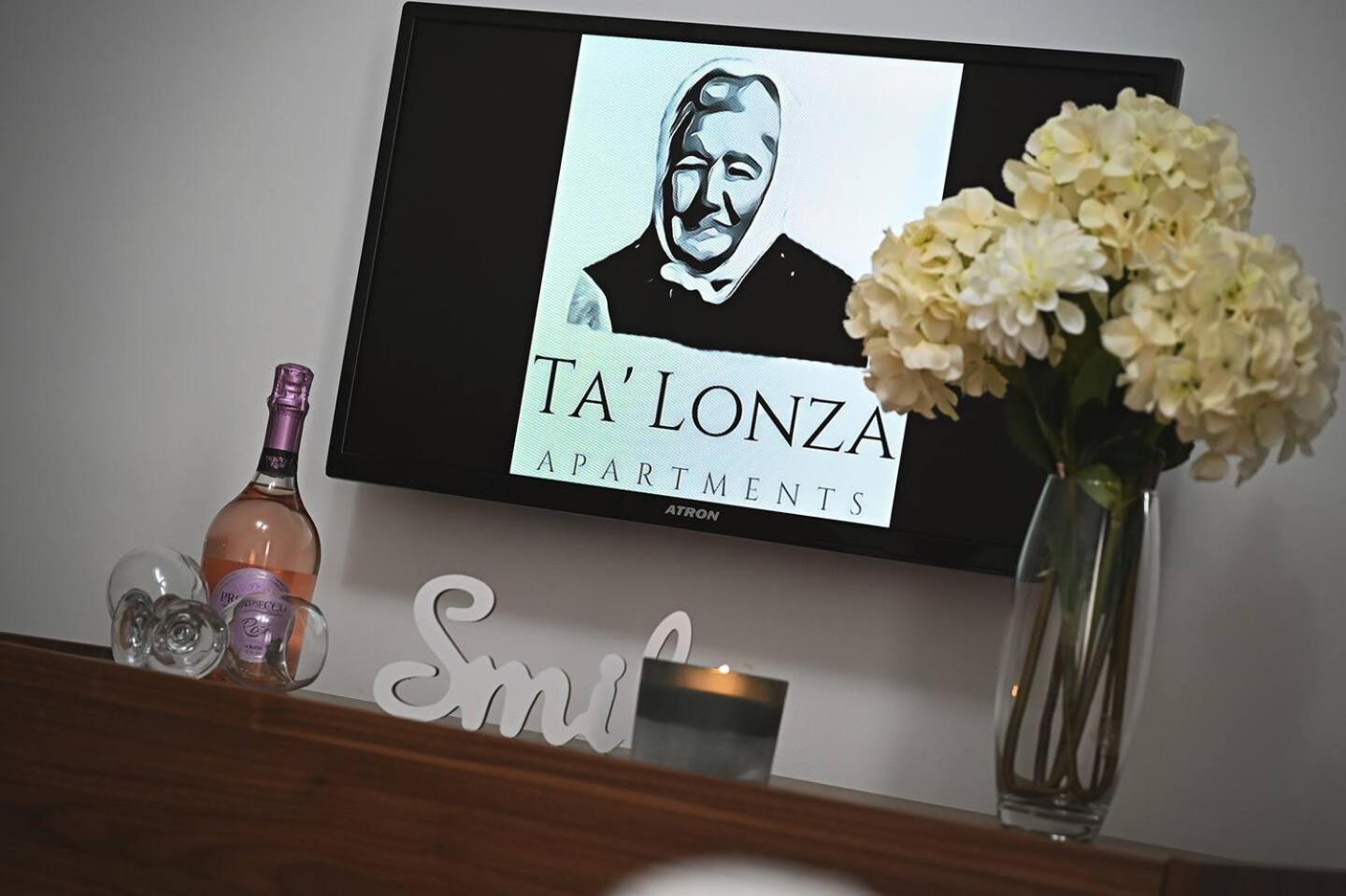Fl 2 Ta'Lonza Luxury With Hot Tub By Homely Mellieħa Buitenkant foto