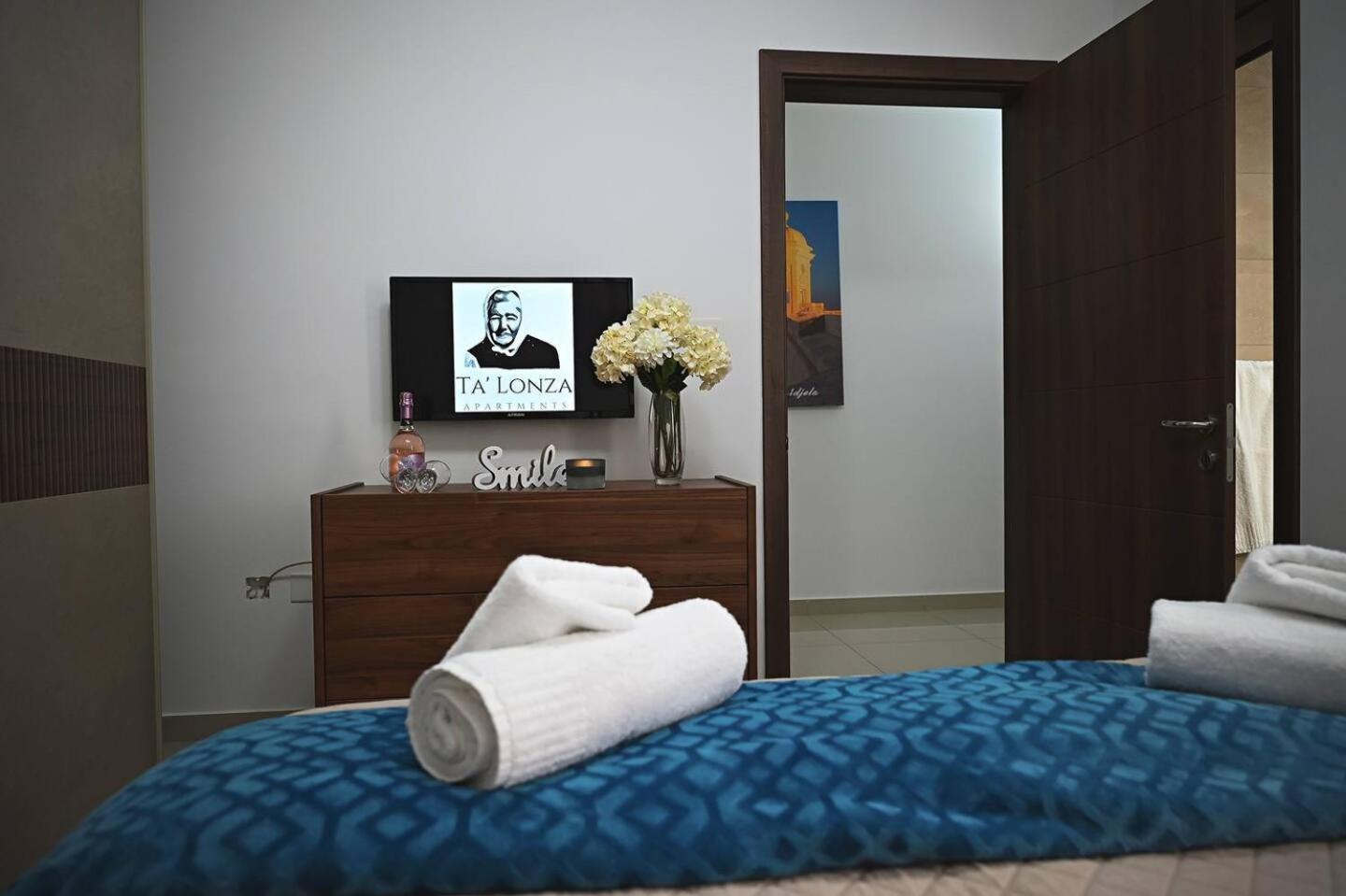 Fl 2 Ta'Lonza Luxury With Hot Tub By Homely Mellieħa Buitenkant foto