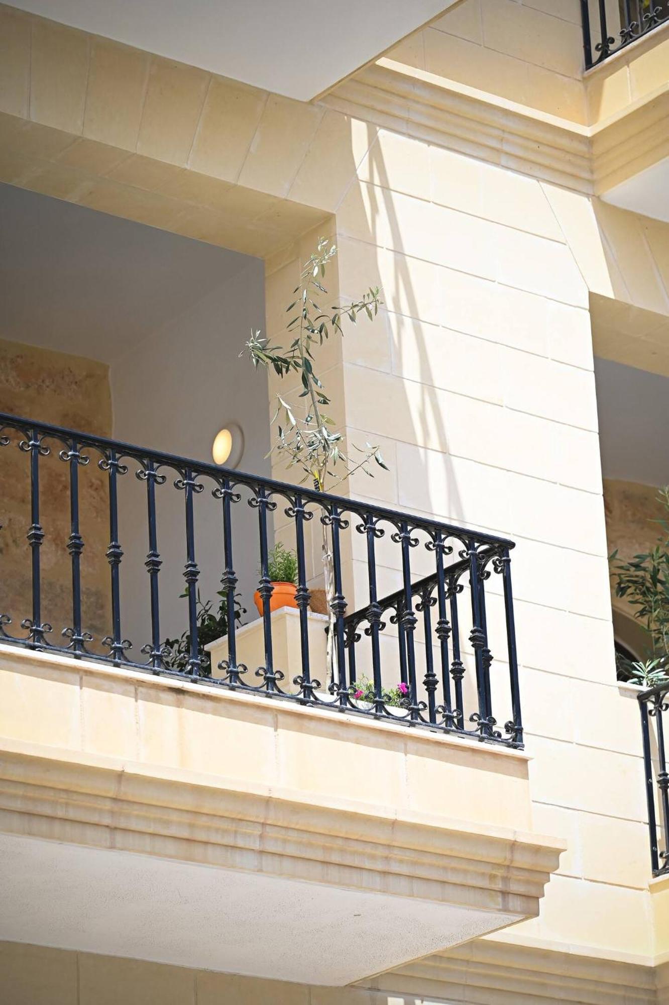 Fl 2 Ta'Lonza Luxury With Hot Tub By Homely Mellieħa Buitenkant foto