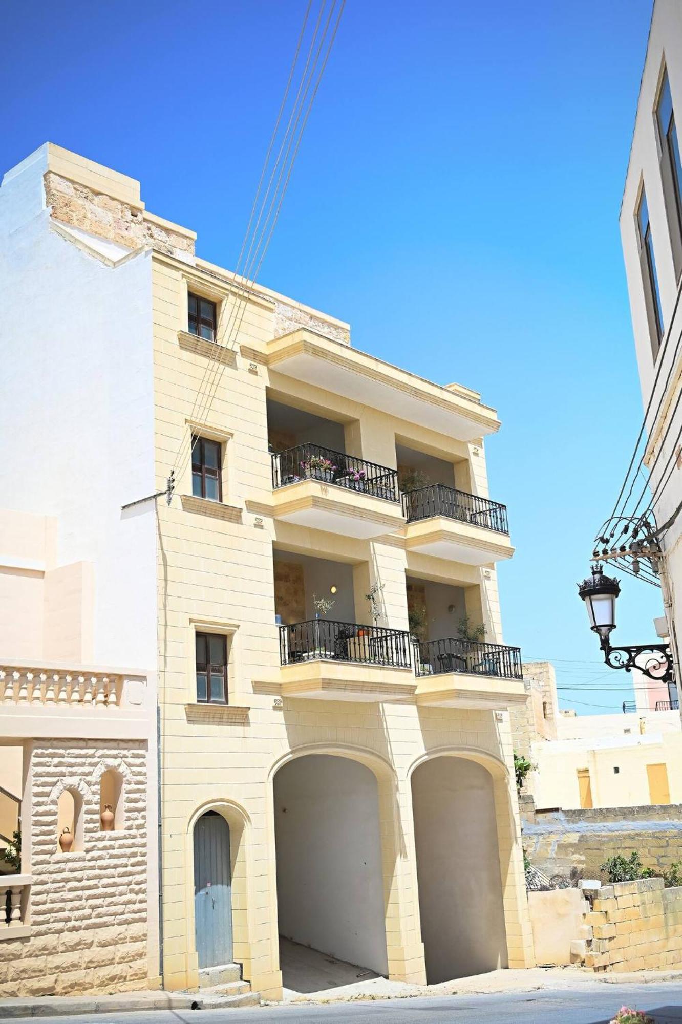 Fl 2 Ta'Lonza Luxury With Hot Tub By Homely Mellieħa Buitenkant foto